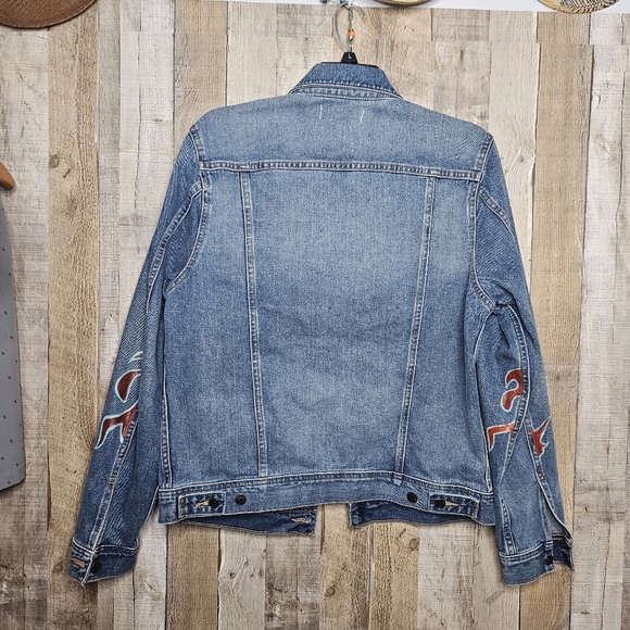 Madewell Blue Denim Medium Wash Trucker Jacket With Painted Flames Size Medium - Picture 4 of 10